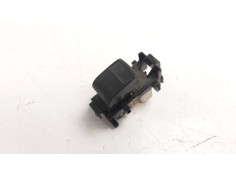 MANDO ELEVALUNAS TRASERO DERECHO 848100D030 848100D030 