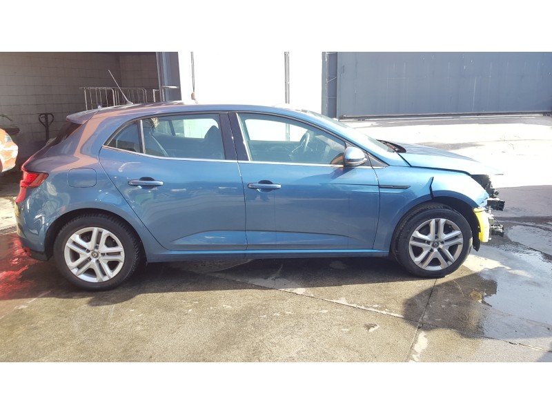 renault megane iv berlina 5p del año 2016