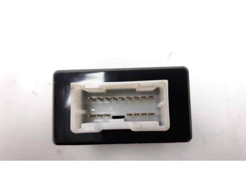 Recambio de interruptor para hyundai i30 classic referencia OEM IAM 961202R000  