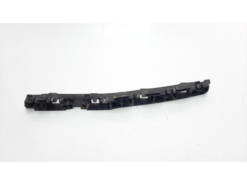 Recambio de moldura para hyundai tucson 2.0 crdi cat referencia OEM IAM 86615D7000  