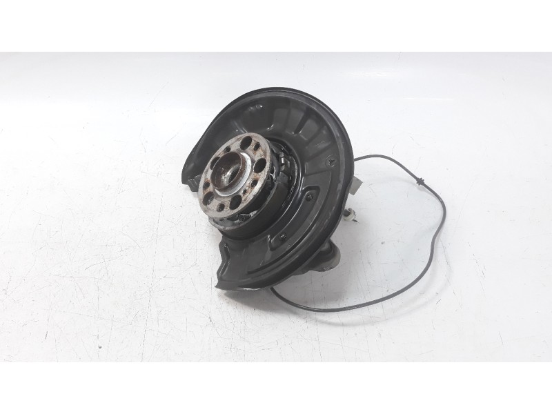 Recambio de mangueta trasera derecha para mercedes-benz clase c (w204) berlina 2.2 cdi cat referencia OEM IAM A2043500441  