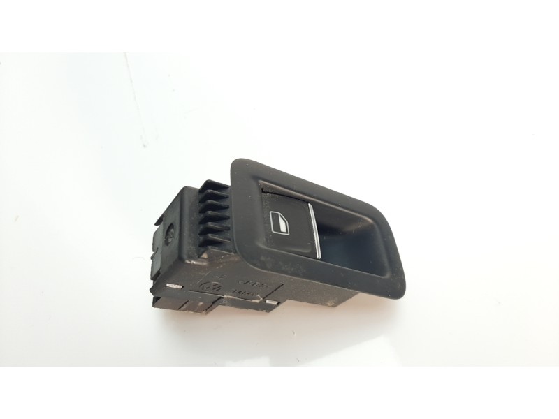 Recambio de mando elevalunas trasero izquierdo para volkswagen golf vii sportsvan sport bluemotion tech referencia OEM IAM 5G095