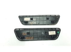 Recambio de moldura para hyundai tucson 2.0 crdi cat referencia OEM IAM 85888D7000 85878D7000  2