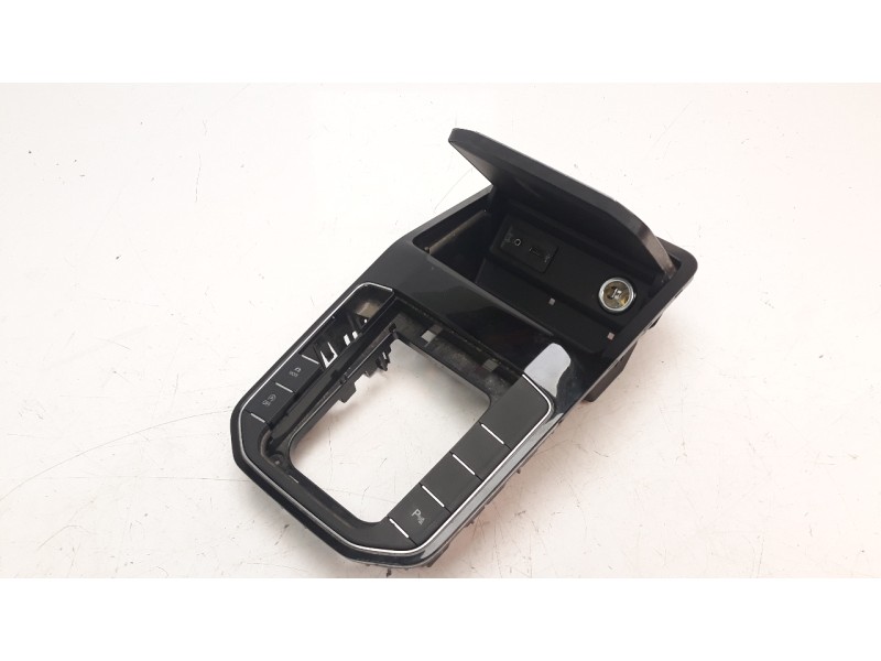 Recambio de cenicero para volkswagen golf vii sportsvan sport bluemotion tech referencia OEM IAM 517863284A  