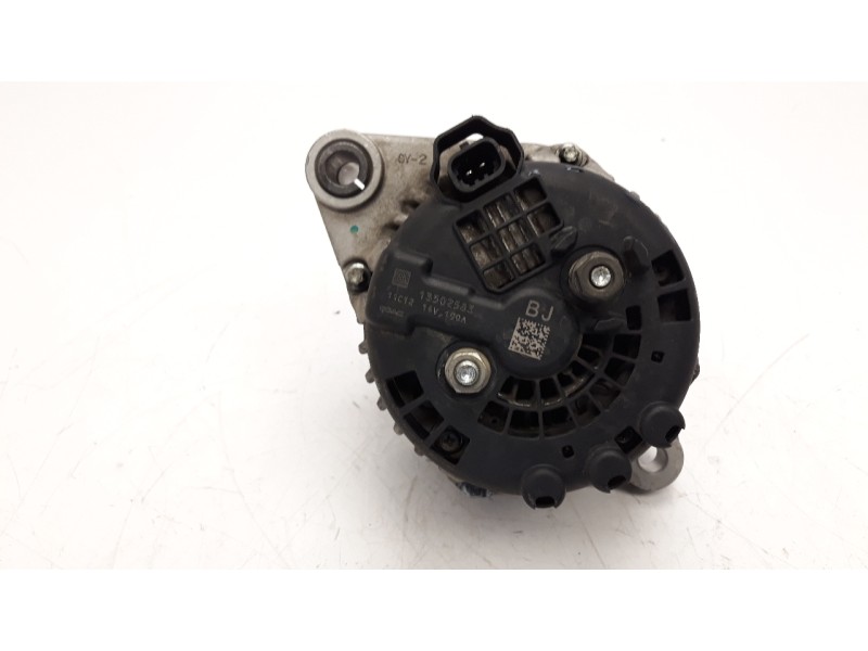 Recambio de alternador para opel insignia berlina 2.0 16v cdti referencia OEM IAM 13579668  