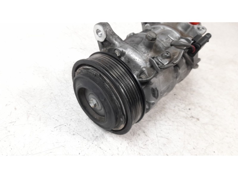 Recambio de compresor aire acondicionado para bmw serie 4 gran coupe (f36) 420d referencia OEM IAM 6452929932804 320203 CAF13015