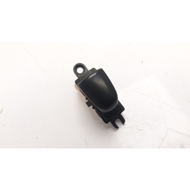 Recambio de mando elevalunas trasero derecho para nissan x-trail (t32) 1.6 dci turbodiesel cat referencia OEM IAM 254114CE0A  