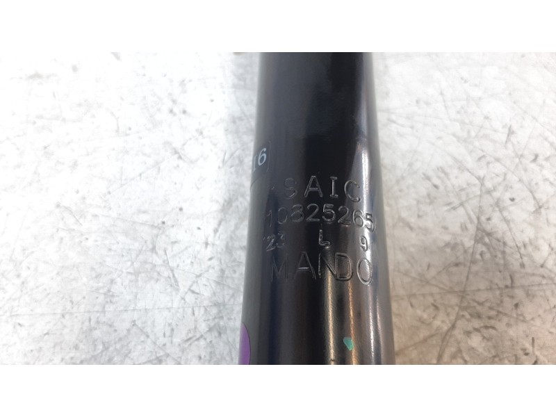 Recambio de amortiguador trasero izquierdo para mg zs comfort referencia OEM IAM 10825265  