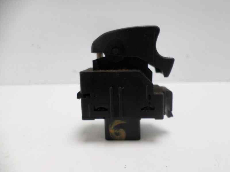 Recambio de mando elevalunas delantero derecho para toyota corolla (e12) 2.0 d-4d linea luna berlina referencia OEM IAM   