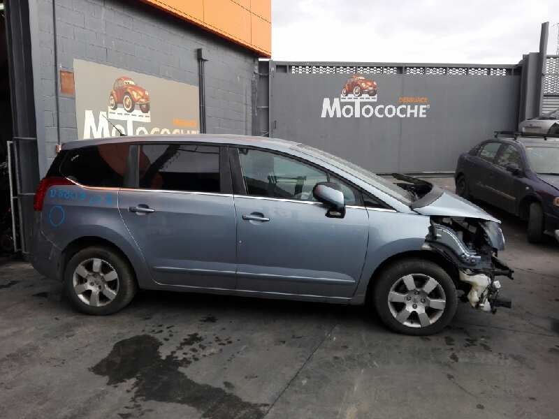 peugeot 5008 del año 2009