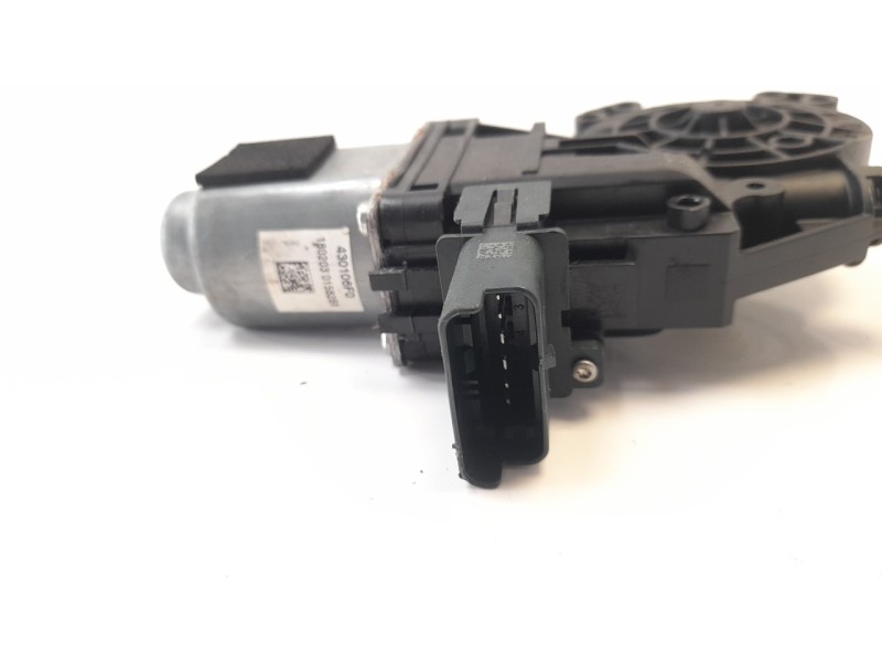 Recambio de motor elevalunas delantero izquierdo para renault megane iv berlina 5p referencia OEM IAM C49006101  