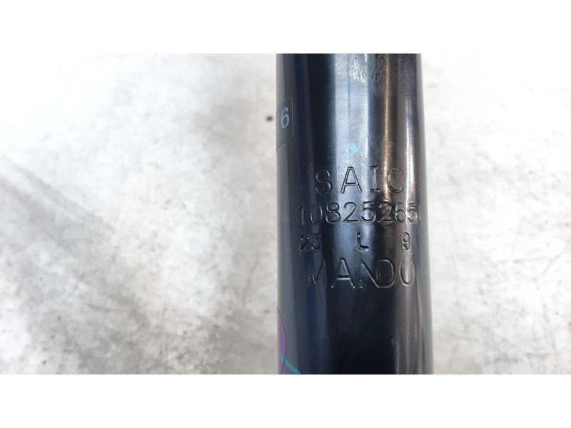 Recambio de amortiguador trasero derecho para mg zs comfort referencia OEM IAM 10825265  