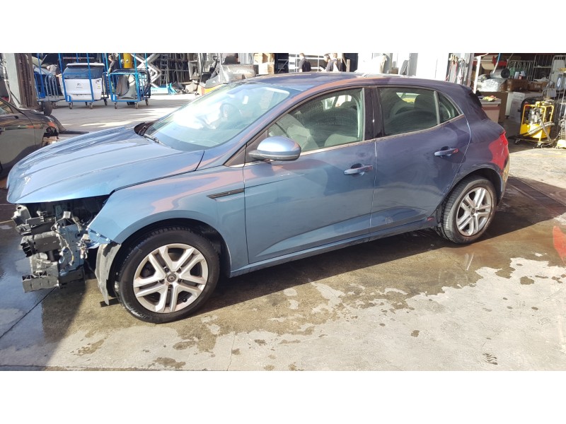 renault megane iv berlina 5p del año 2016