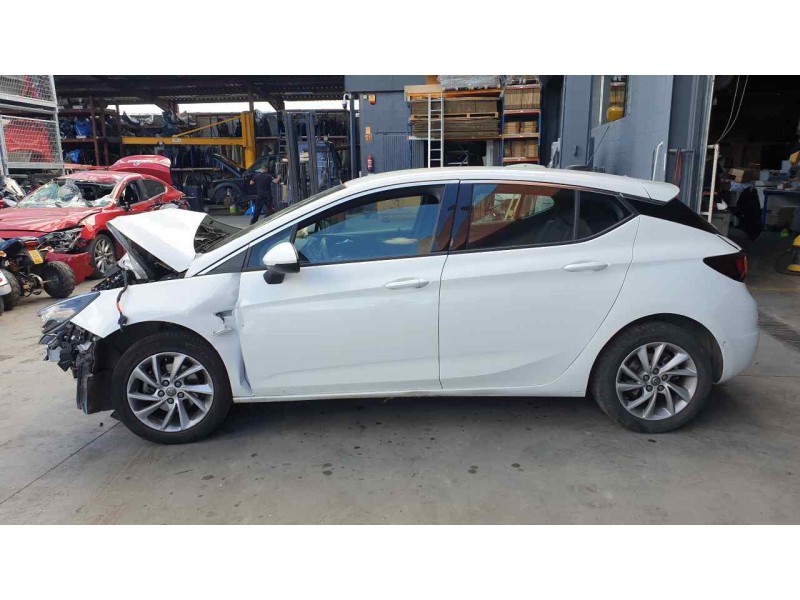 opel astra k lim. 5türig del año 2018