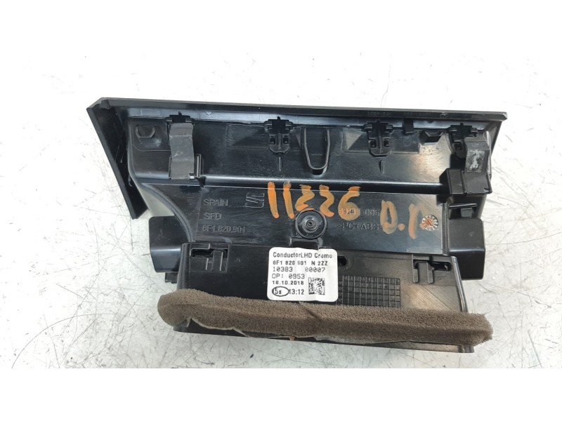 Recambio de aireador derecho para seat arona 1.6 tdi referencia OEM IAM 6F1820901  