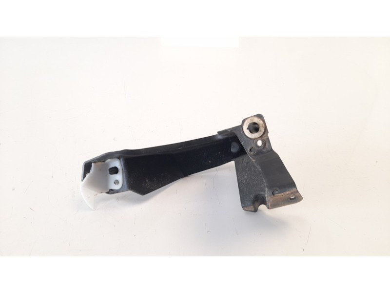 Recambio de moldura para renault megane iv berlina 5p referencia OEM IAM 852248678R  