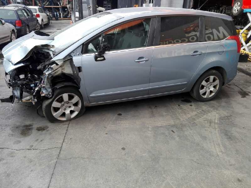 peugeot 5008 del año 2009