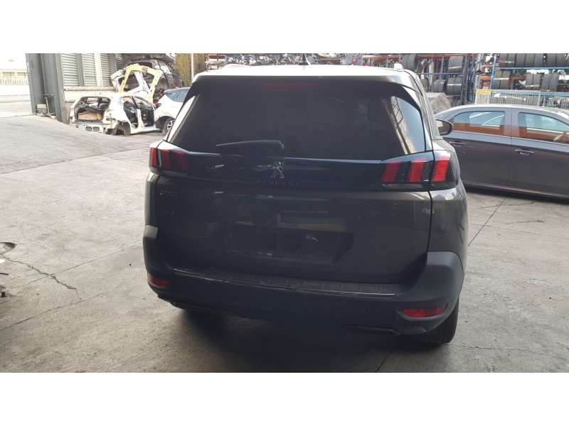 peugeot 5008 del año 2018