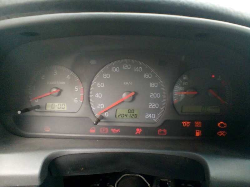 volvo v40 familiar del año 1999