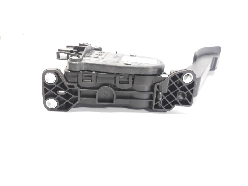 Recambio de potenciometro pedal para dacia sandero 1.5 blue dci diesel fap cat referencia OEM IAM 8200386506D  