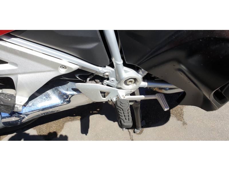 Recambio de estribo para bmw r 1250 rt r 1250 rt referencia OEM IAM 46718535642  