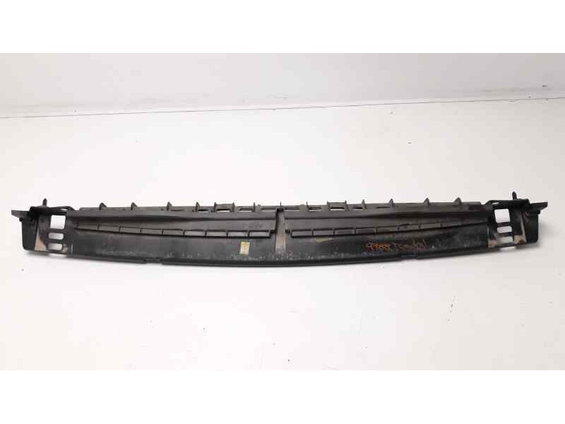 Recambio de molduras traseras para peugeot 5008 allure referencia OEM IAM 9686247380  