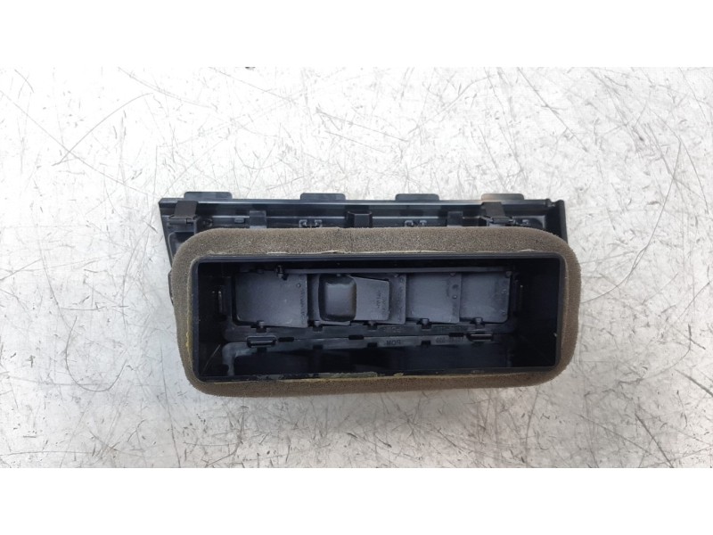 Recambio de aireador izquierdo para seat arona 1.6 tdi referencia OEM IAM 6F1820902  