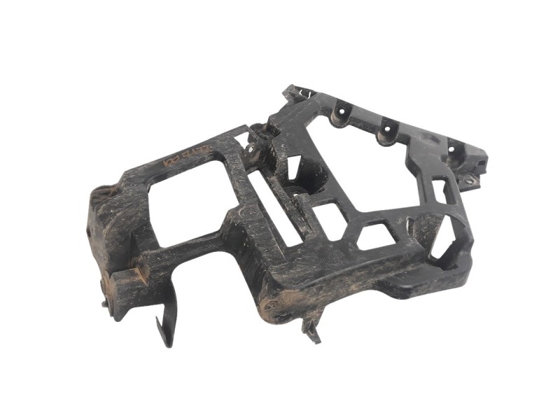 Recambio de moldura para peugeot 508 active referencia OEM IAM 9686699680  