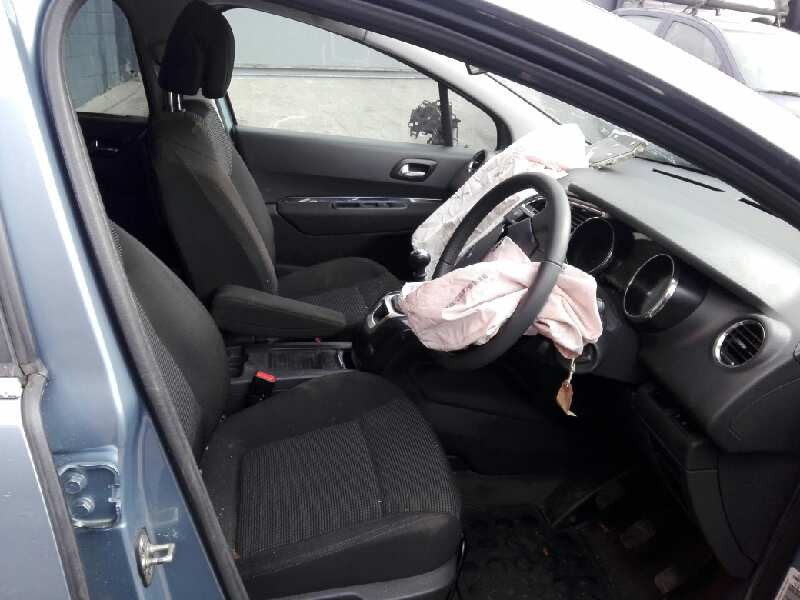 peugeot 5008 del año 2009