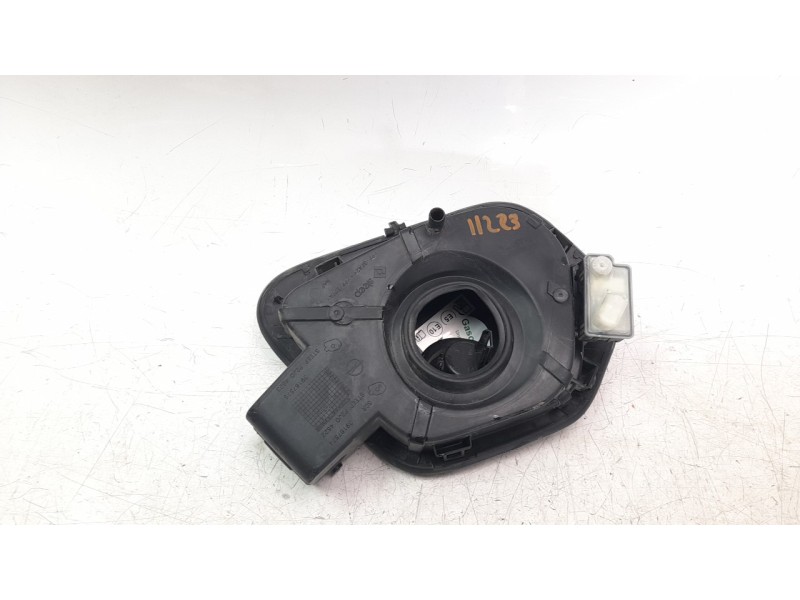 Recambio de tapa exterior combustible para opel corsa f 1.2 referencia OEM IAM 39167574  