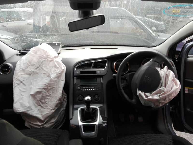 peugeot 5008 del año 2009