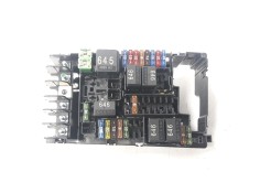 CAJA RELES / FUSIBLES P1008639 