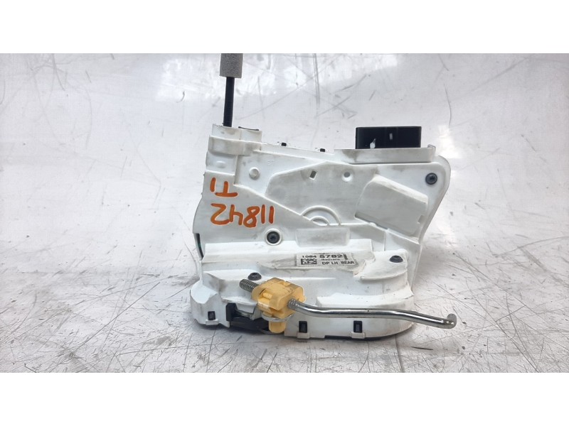 Recambio de cerradura puerta trasera izquierda para mg zs comfort referencia OEM IAM 10845782  