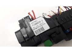 Recambio de caja reles / fusibles para audi a3 sportback (8va) 1.8 16v tfsi referencia OEM IAM P1008639   2