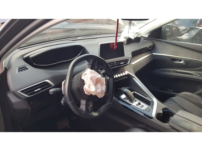 peugeot 5008 del año 2018