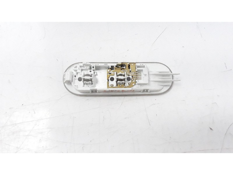 Recambio de luz interior para mercedes-benz citan (w415) combi 109 cdi extralang (a3) (415.705) referencia OEM IAM 8200439421  