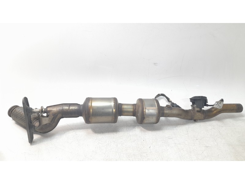 Recambio de catalizador para volkswagen passat variant (cb5) r-line referencia OEM IAM 05L131701P  