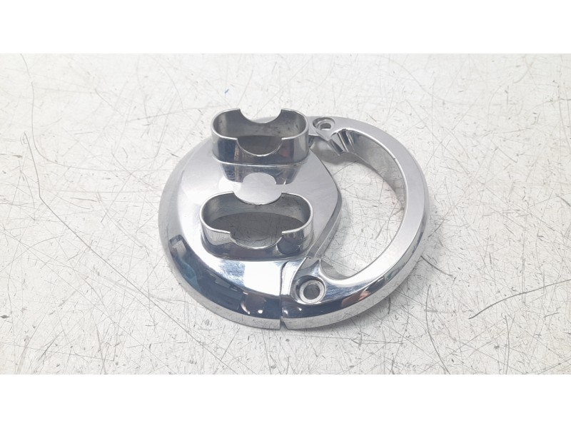 Recambio de moldura para honda pcx referencia OEM IAM 53205KWN900 53206KWN900 