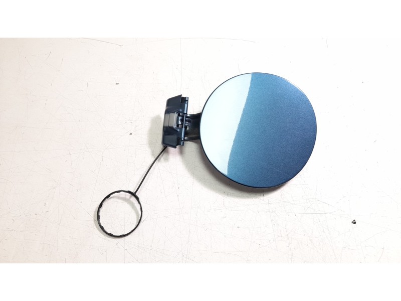 Recambio de tapa exterior combustible para mazda cx-3 2.0 cat referencia OEM IAM D10E42410  