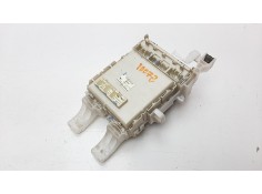 Recambio de caja reles / fusibles para toyota rav 4 (a3) executive referencia OEM IAM 8274142010  8273042020 2