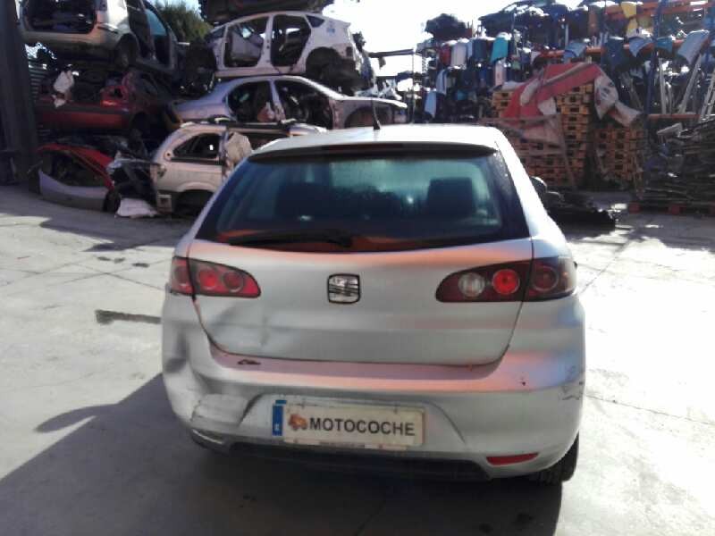 seat ibiza (6l1) del año 2008