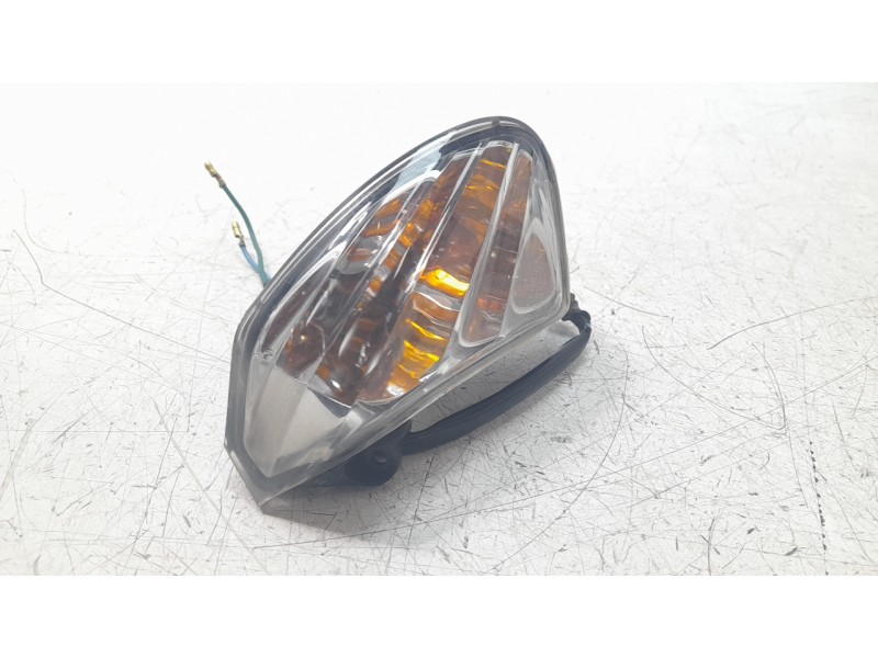 Recambio de piloto trasero derecho para honda pcx referencia OEM IAM 33657KWN901  