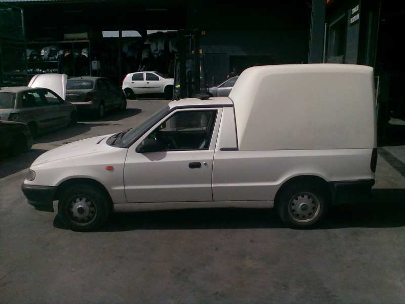 skoda felicia pickup del año 1999