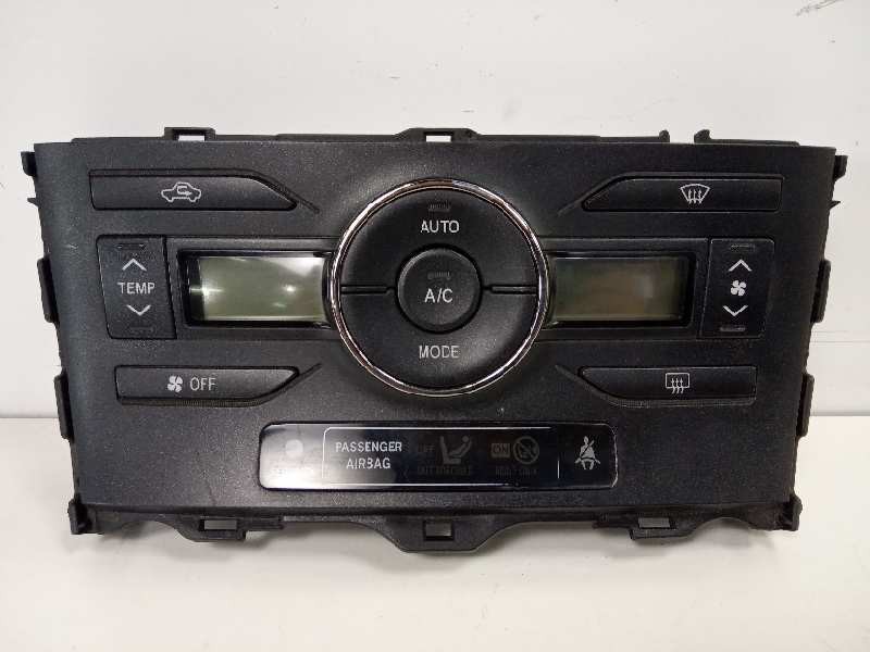 Recambio de mando climatizador para toyota auris hybrid active referencia OEM IAM 5590002350  