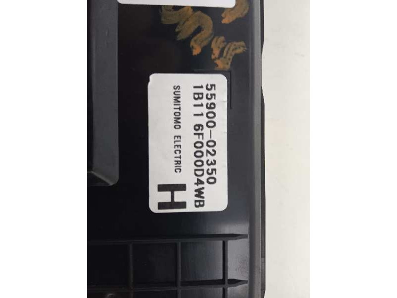 Recambio de mando climatizador para toyota auris hybrid active referencia OEM IAM 5590002350  