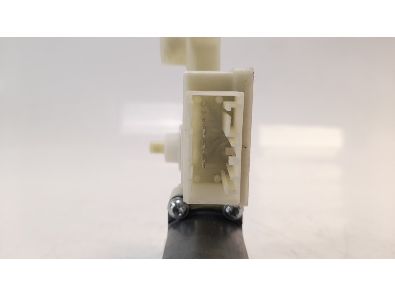 Recambio de motor elevalunas trasero izquierdo para skoda spaceback (5h) ambition referencia OEM IAM 5JA959811H  
