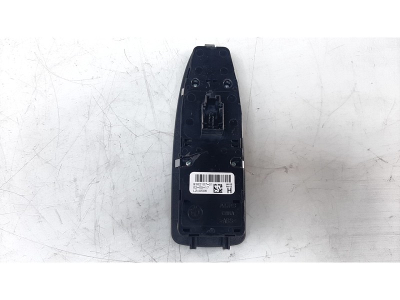 Recambio de mando elevalunas delantero izquierdo para bmw serie 4 gran coupe (f36) 420d referencia OEM IAM 936210701  