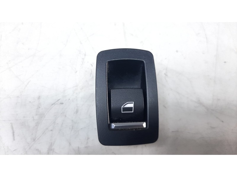 Recambio de mando elevalunas trasero derecho para bmw serie 4 gran coupe (f36) 420d referencia OEM IAM 920810603  