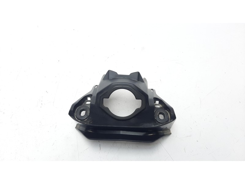 Recambio de moldura para honda cb 650r referencia OEM IAM 17575MKND500  