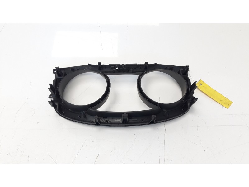Recambio de moldura para volkswagen golf vii sportsvan 2.0 tdi referencia OEM IAM 517857189  